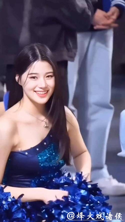 韩国又出新女神李艺彬，火辣身材男粉直呼顶不住！